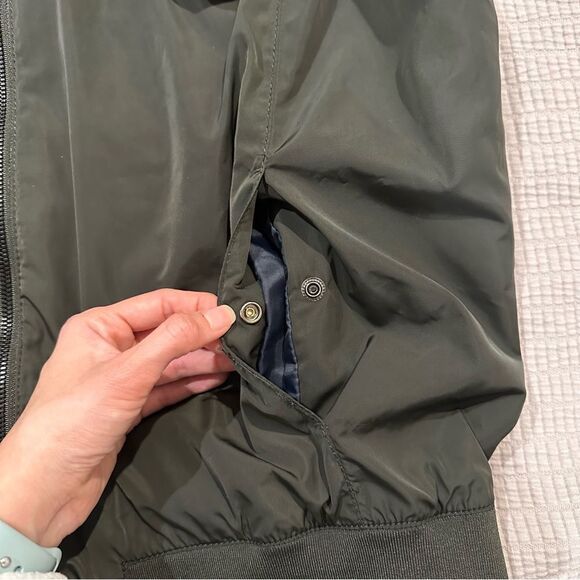 EUC Zara Men’s Basic Olive green bomber jacket. Size XL (fits like L) - Picture 5 of 8